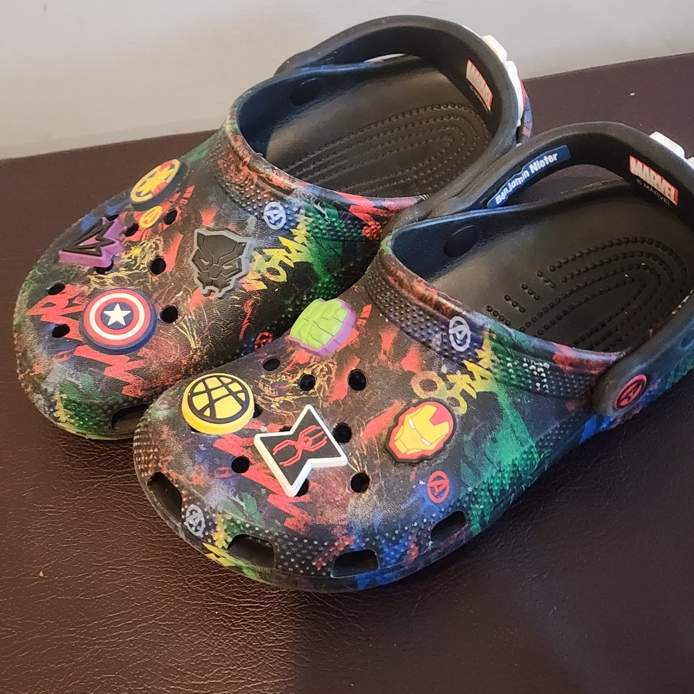 CROCS Kids Marvel Multicolor Graphic Clog Shoes